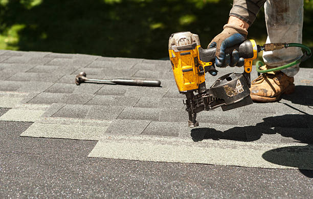 Best Residential Roofing Contractor  in St Charles, MI